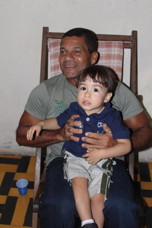 Tio Zé com meu filho Miguel (há 3 anos) tio_ze